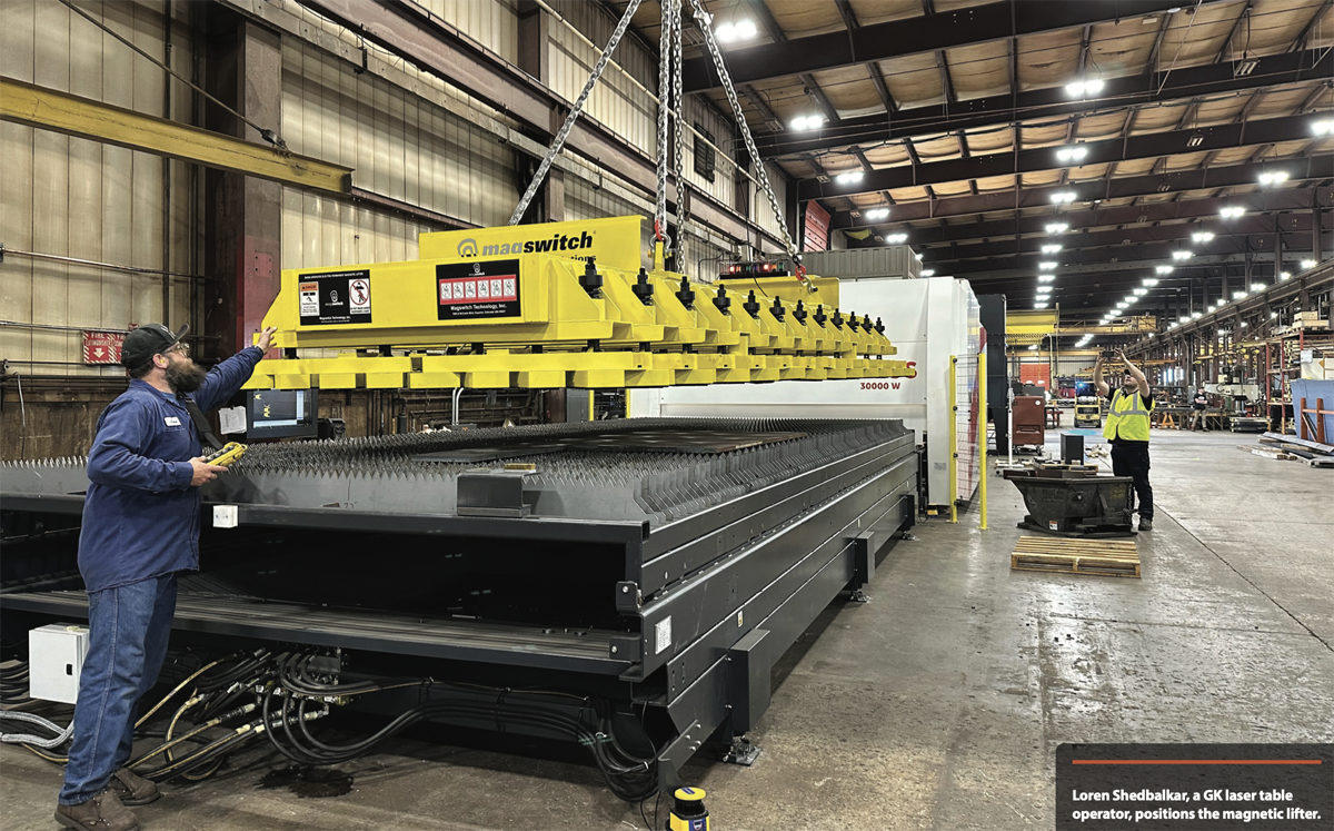 �U���@�B���[�J�[���i�d�����t�e�B���O�V�X�e�������Ő��Y���ƍ�ƈ��S��������@General Kinematics�Ђ̎���ʐ^